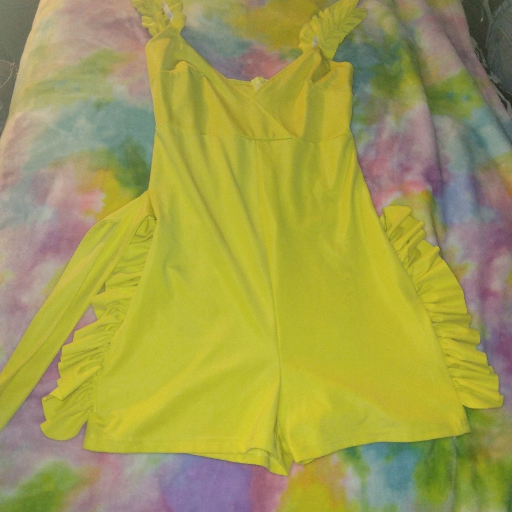 Cute yellow romper